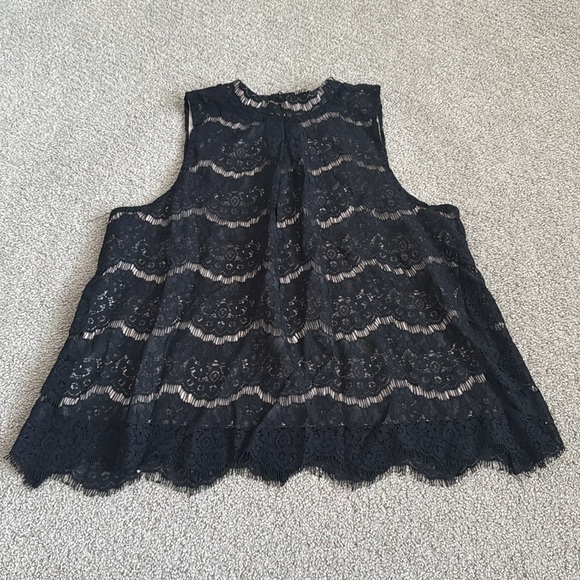 260M NWT TINSEL Lace Mock Neck Sleeveless Blouse - Size: PM - Picture 3 of 8